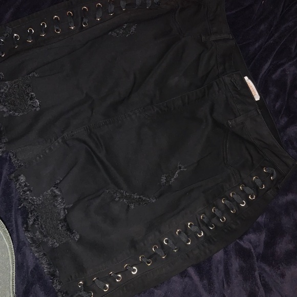 Black Distressed Denim Skirt - Picture 2 of 3